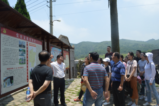 1530596688446217.png //bjbyrs.cn/ueditor/php/upload/image/20180628/1530115775192942.png