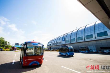 1525268250706635.jpg 說明: 無人駕駛巴士,阿波龍,阿波龍量產時間