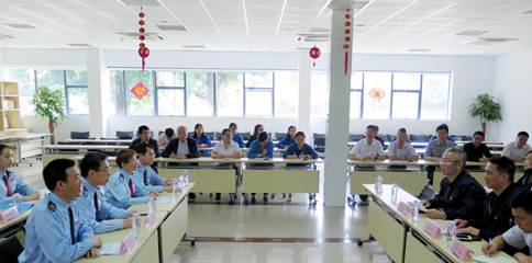 1524483934438132.jpg 說明: 902960021951243000