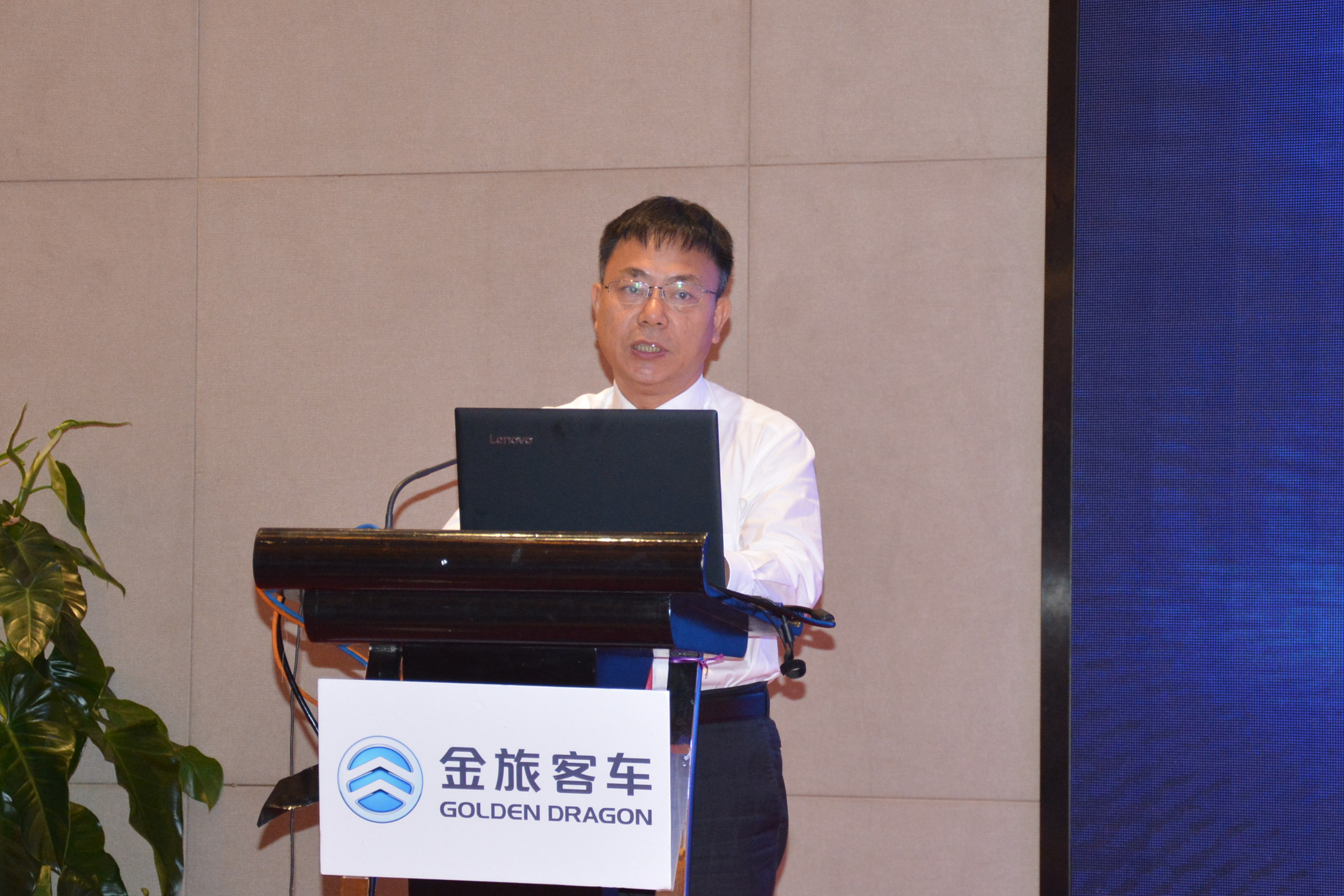 1527489724664245.jpg 5 金旅客車董事長吳文彬致辭.jpg