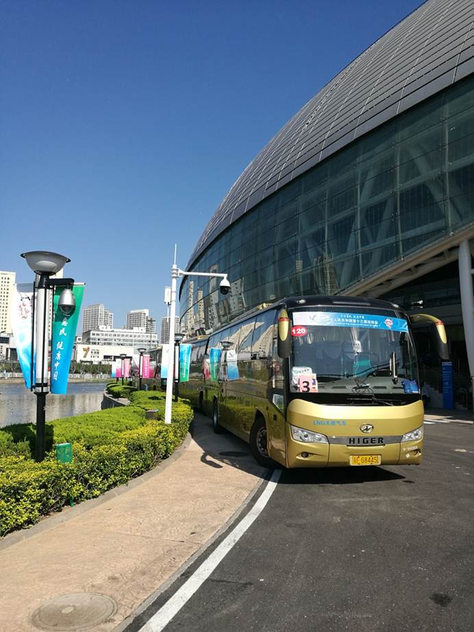 1505028431767560.jpg 說明: C:\Users\luye\Desktop\0828 500輛海格客車服務第十三屆天津全運會\主場館水滴旁的海格車隊.jpg