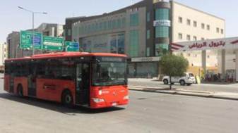 1519286617874096.jpg 金龍客車在圣城麥加市區運行