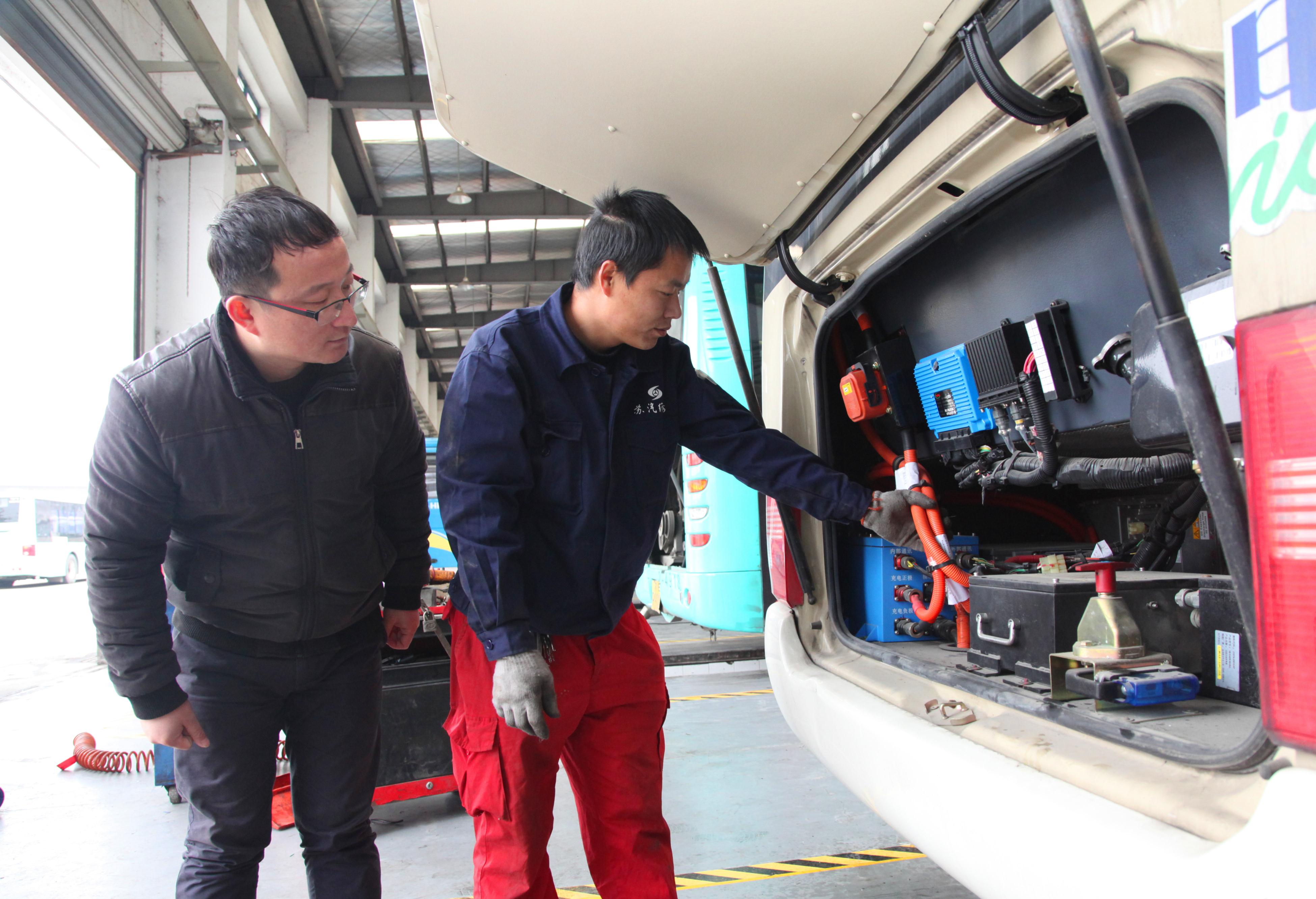 1485406773119421.jpg 海格客車春運2.jpg